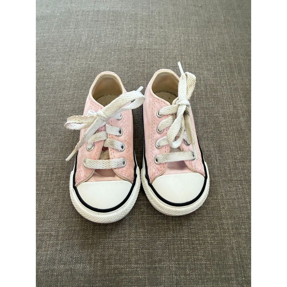 Pink toddler converse size 5